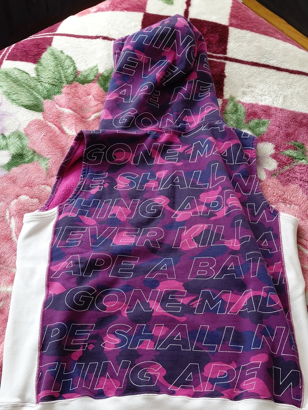 "A Bathing Ape" hooded vest